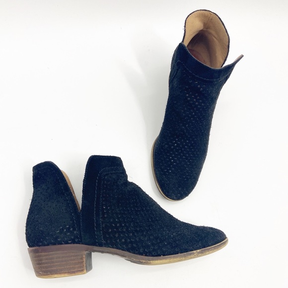 LUCKY Braylie Perforated Black Suede Booties 9 - Picture 2 of 8